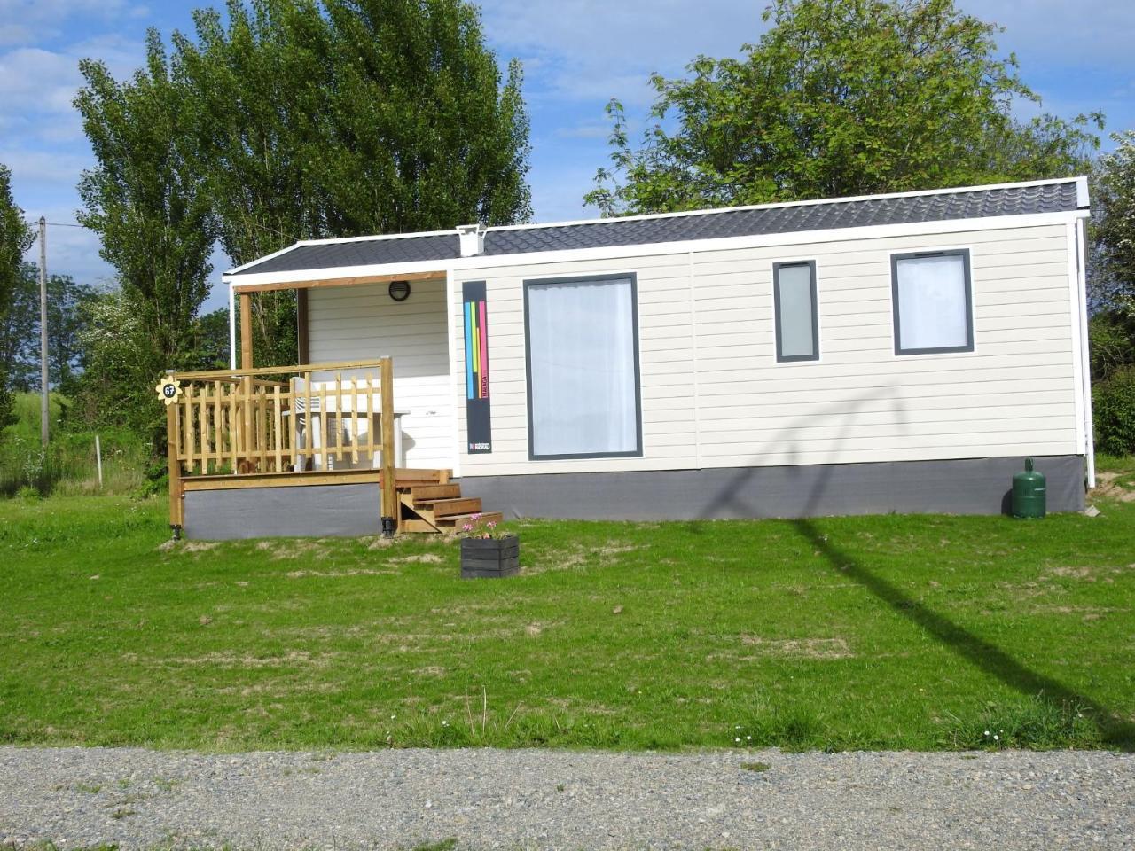 Camping Les Tournesols Sillé-le-Guillaume Exterior foto